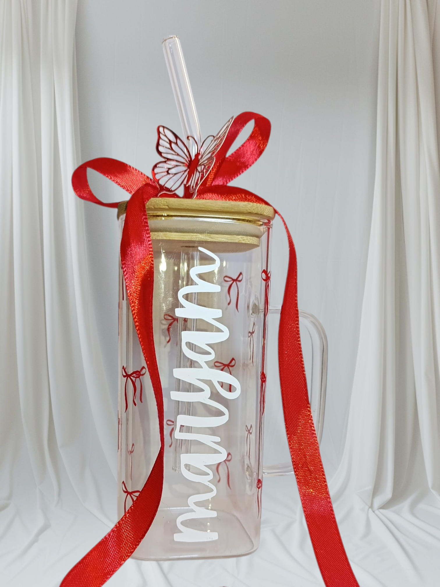Personalized Glass Cup – Vinyl Design